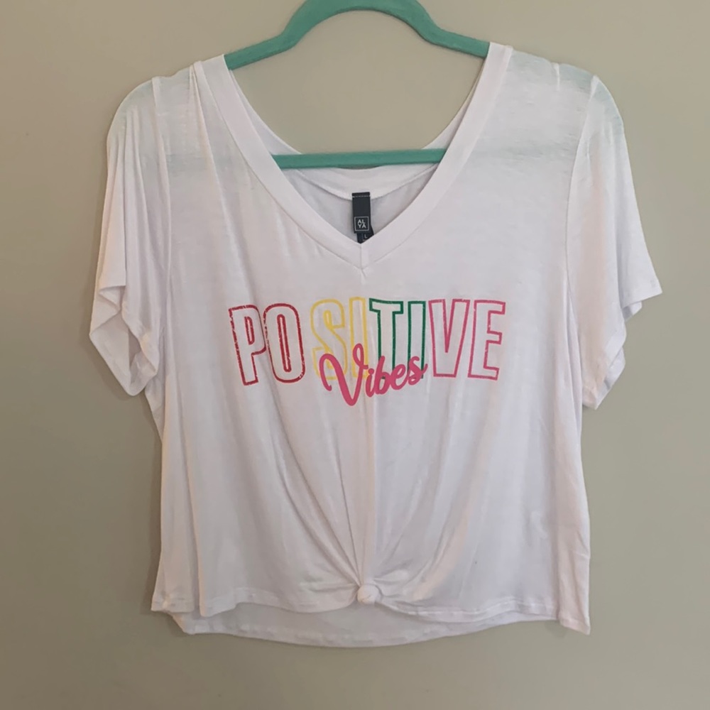 Francesca’s V-neck Short Sleeve T-shirt Positive Vibes White Tee Front Knot Sz L